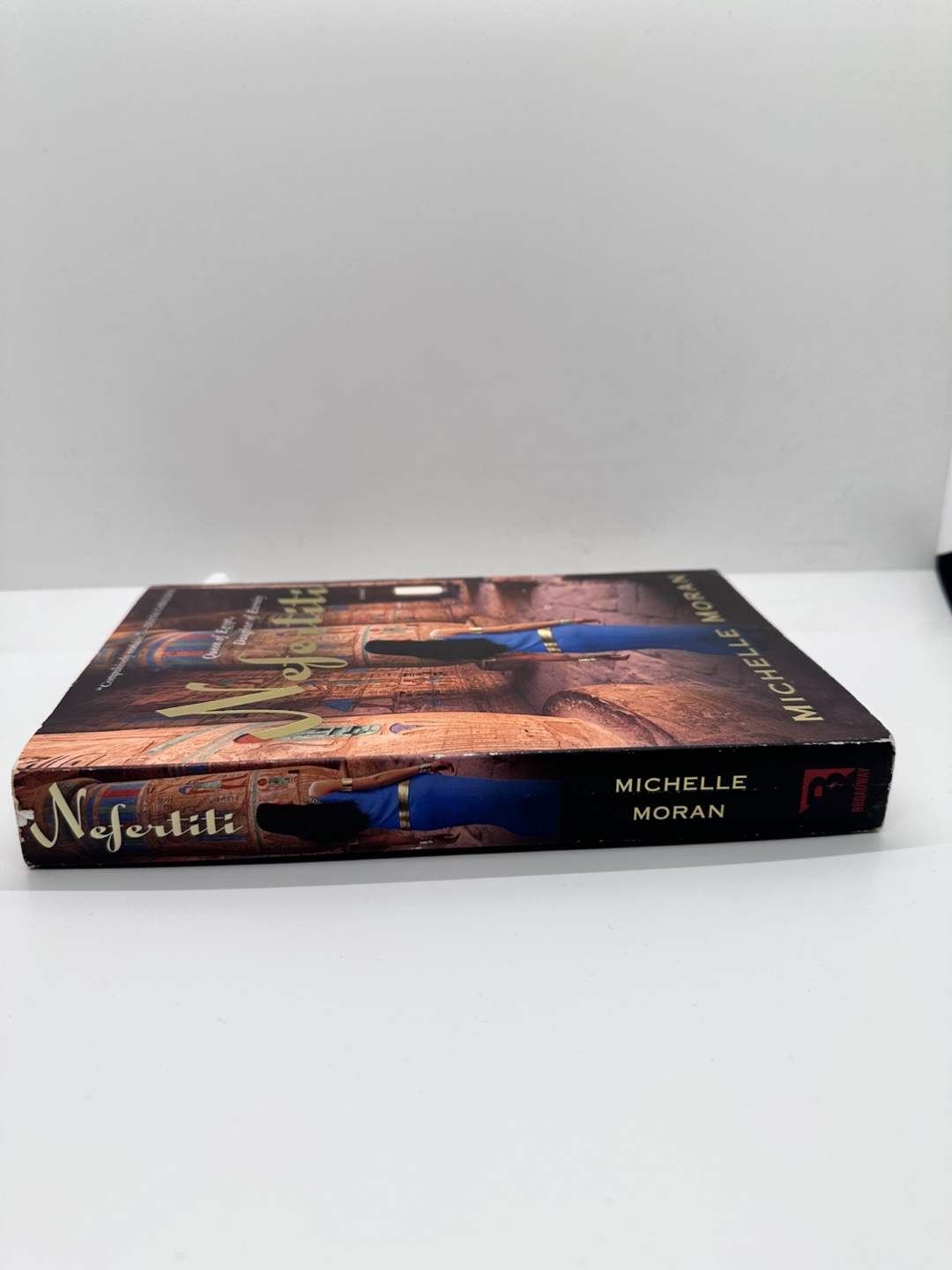 Nefertiti: Queen of Egypt, Daughter of Eternity - Paperback - photo 2