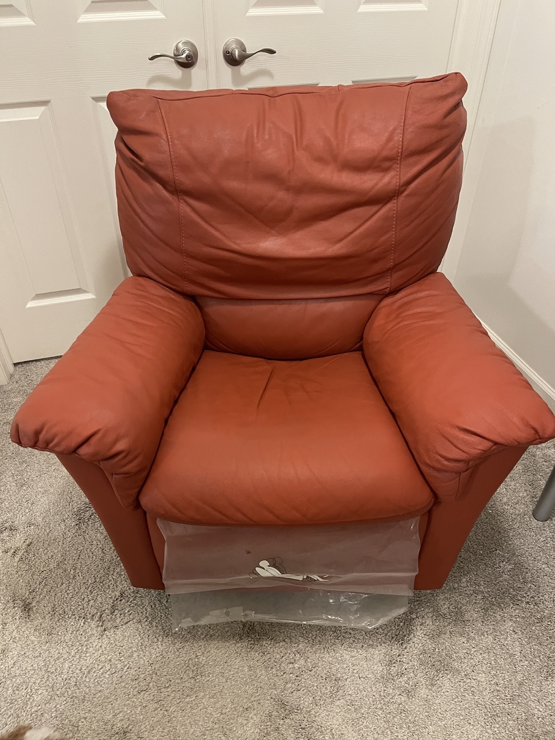 Natuzzi Leather Recliner - photo 4