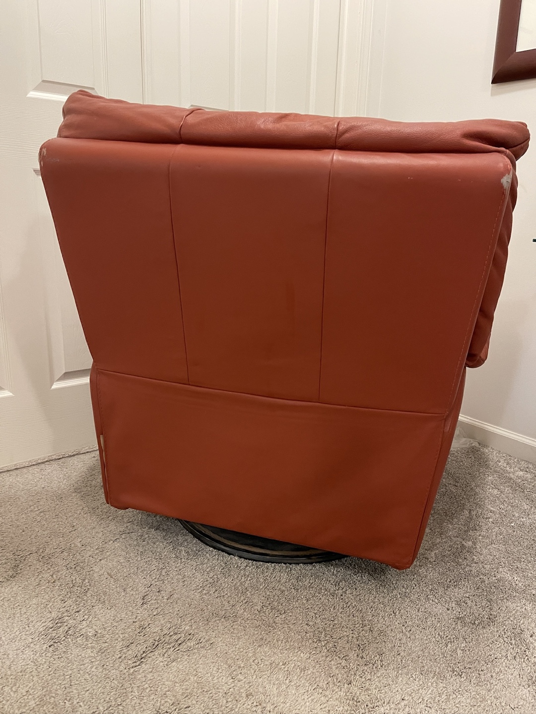 Natuzzi Leather Recliner - photo 2