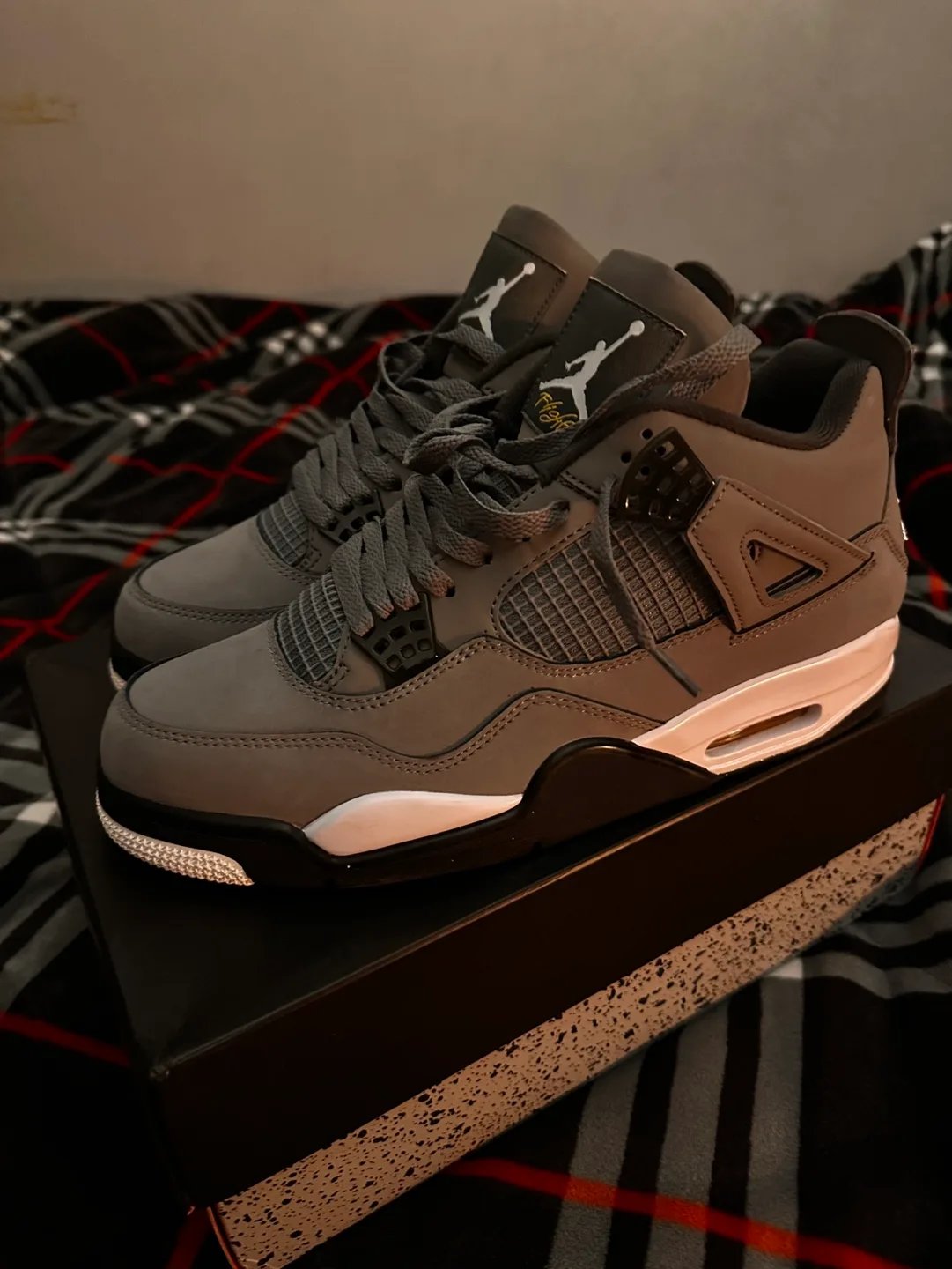 Jordan 4 cool grey size 11 image indicator(3)