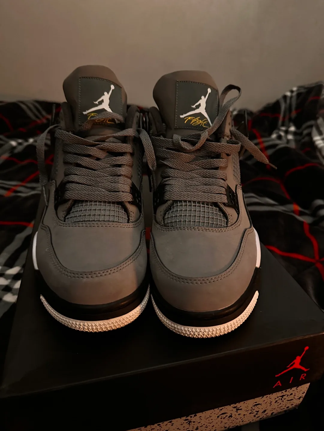 Jordan 4 cool grey size 11 image indicator(2)