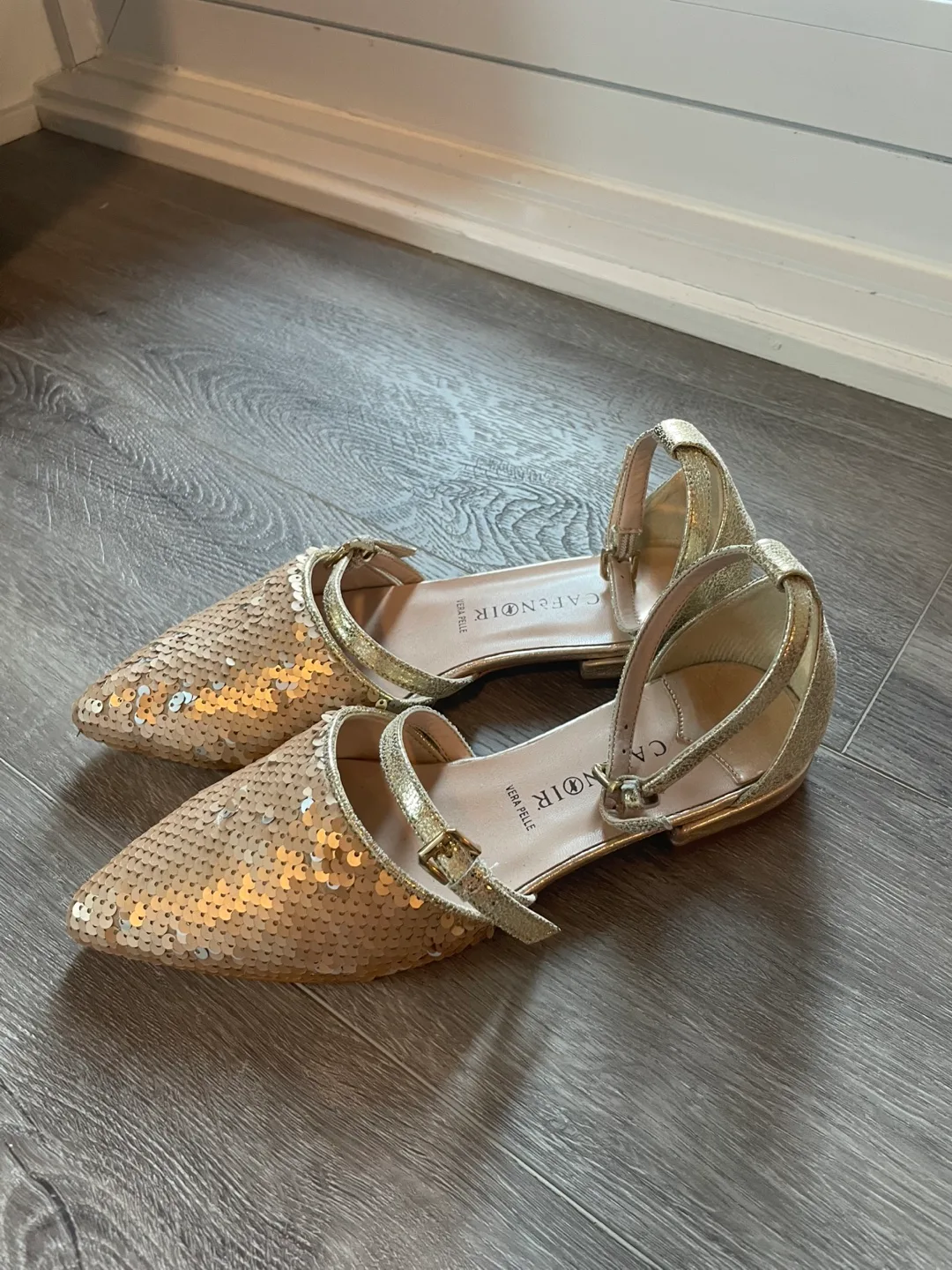 Gold Sequin Ballet Flats Size 36 image indicator(4)