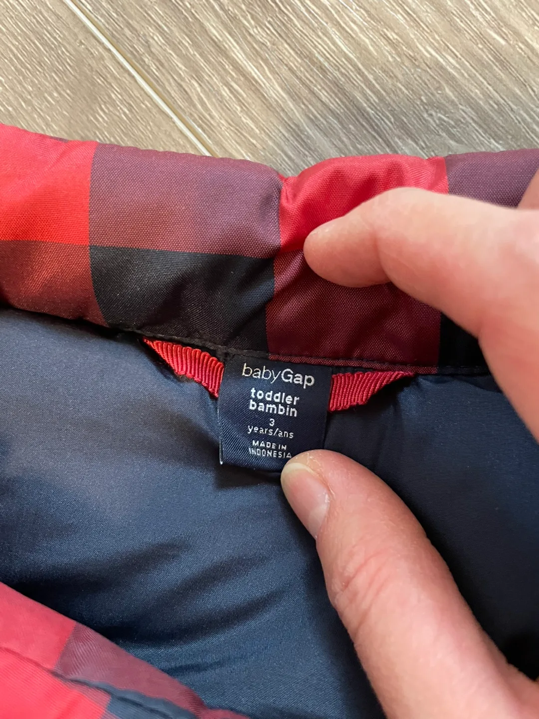 New GAP Toddler Puffer Vest - 3T image indicator(2)