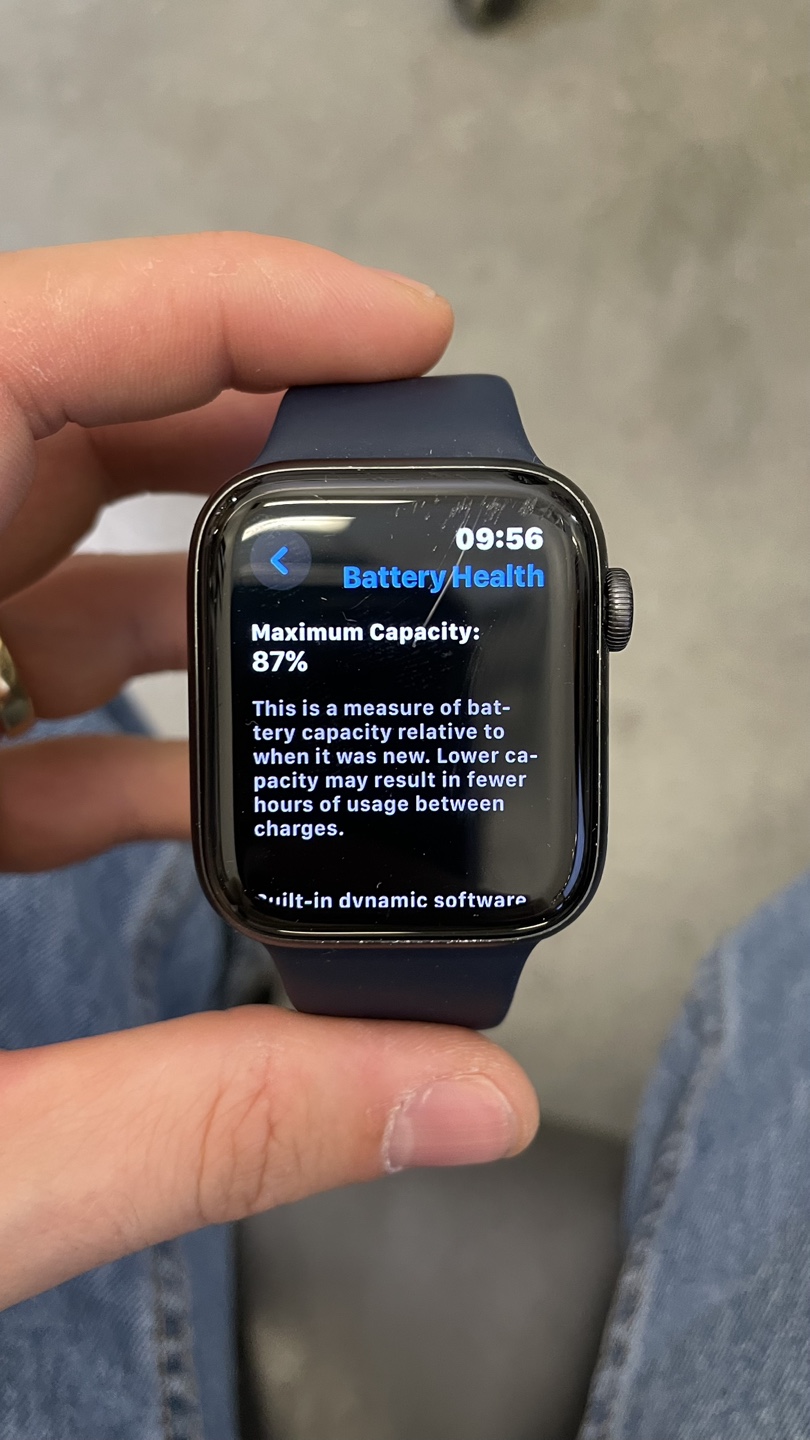 Apple Watch SE - 44mm - Black Aluminium - photo 3