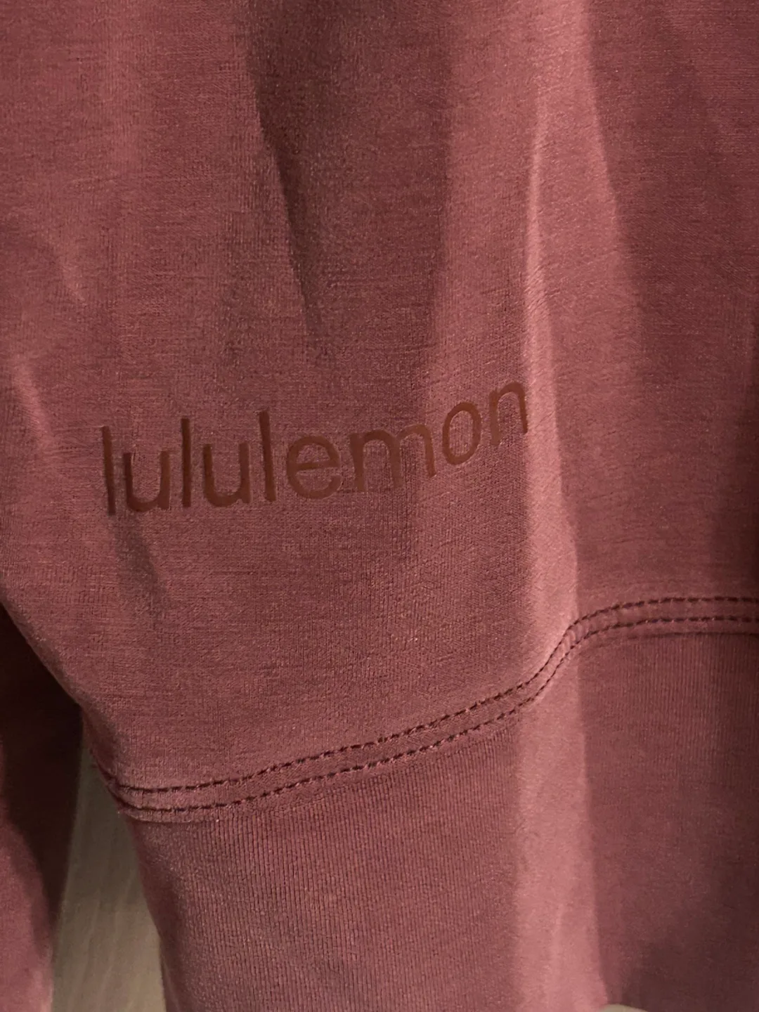 Lululemon Burgundy Cropped Sweatshirt Size 6 image indicator(3)