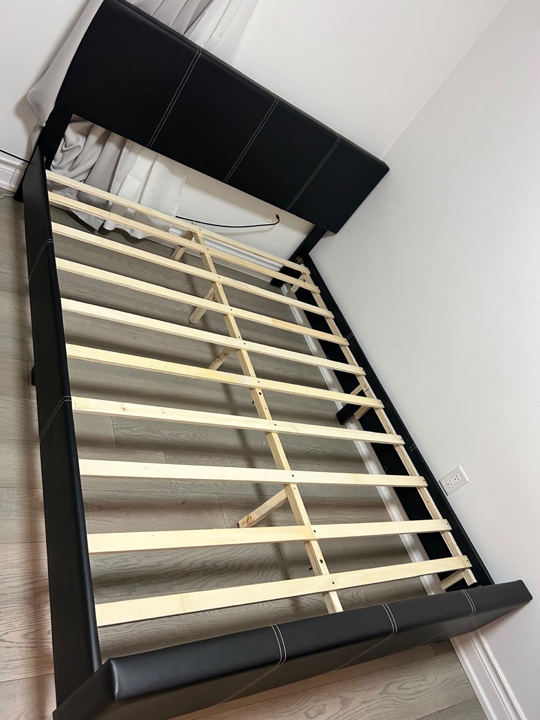 Queen Size Black Faux Leather Bed Frame - photo 3