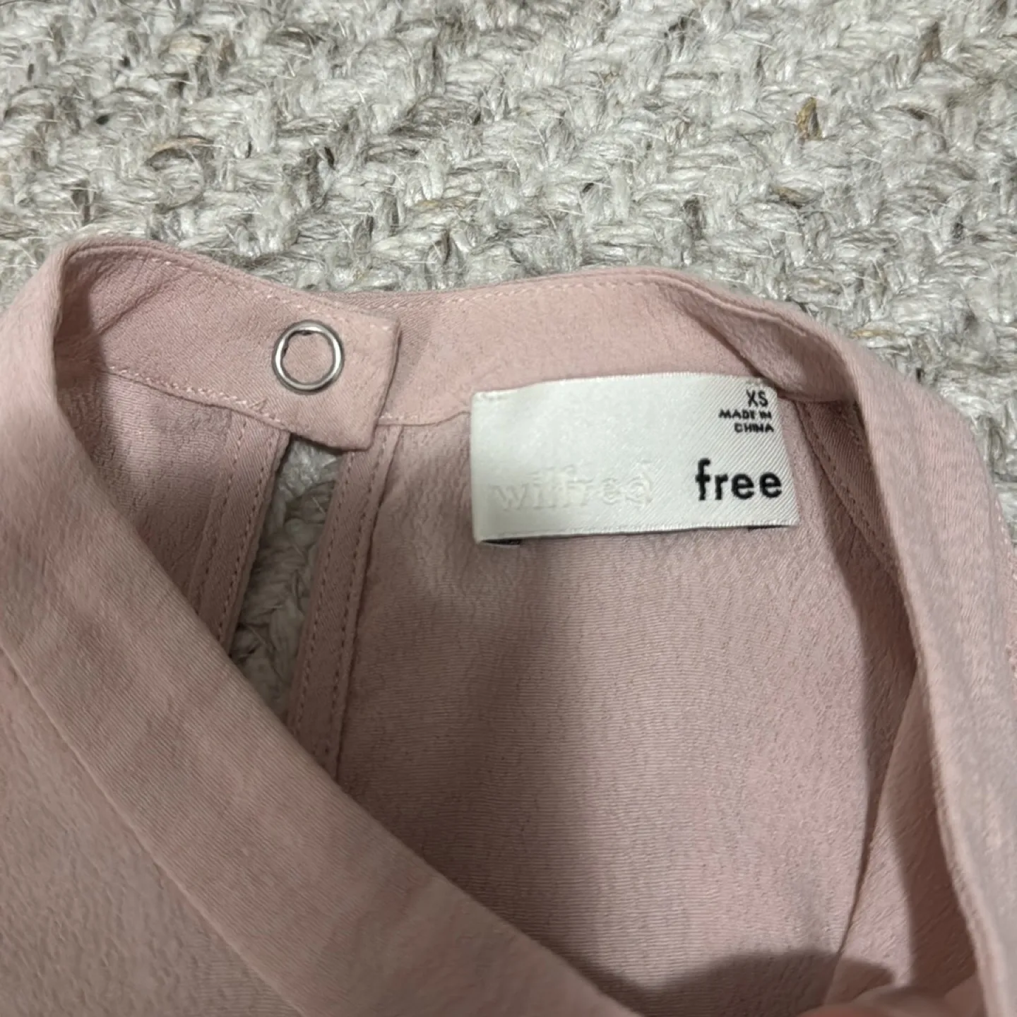 Willfred Free People Blush Pink Cold Shoulder Blouse XS image indicator(3)