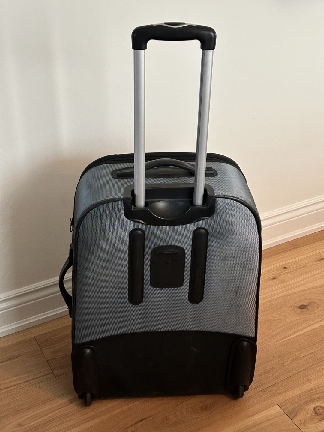Luggage - photo 4