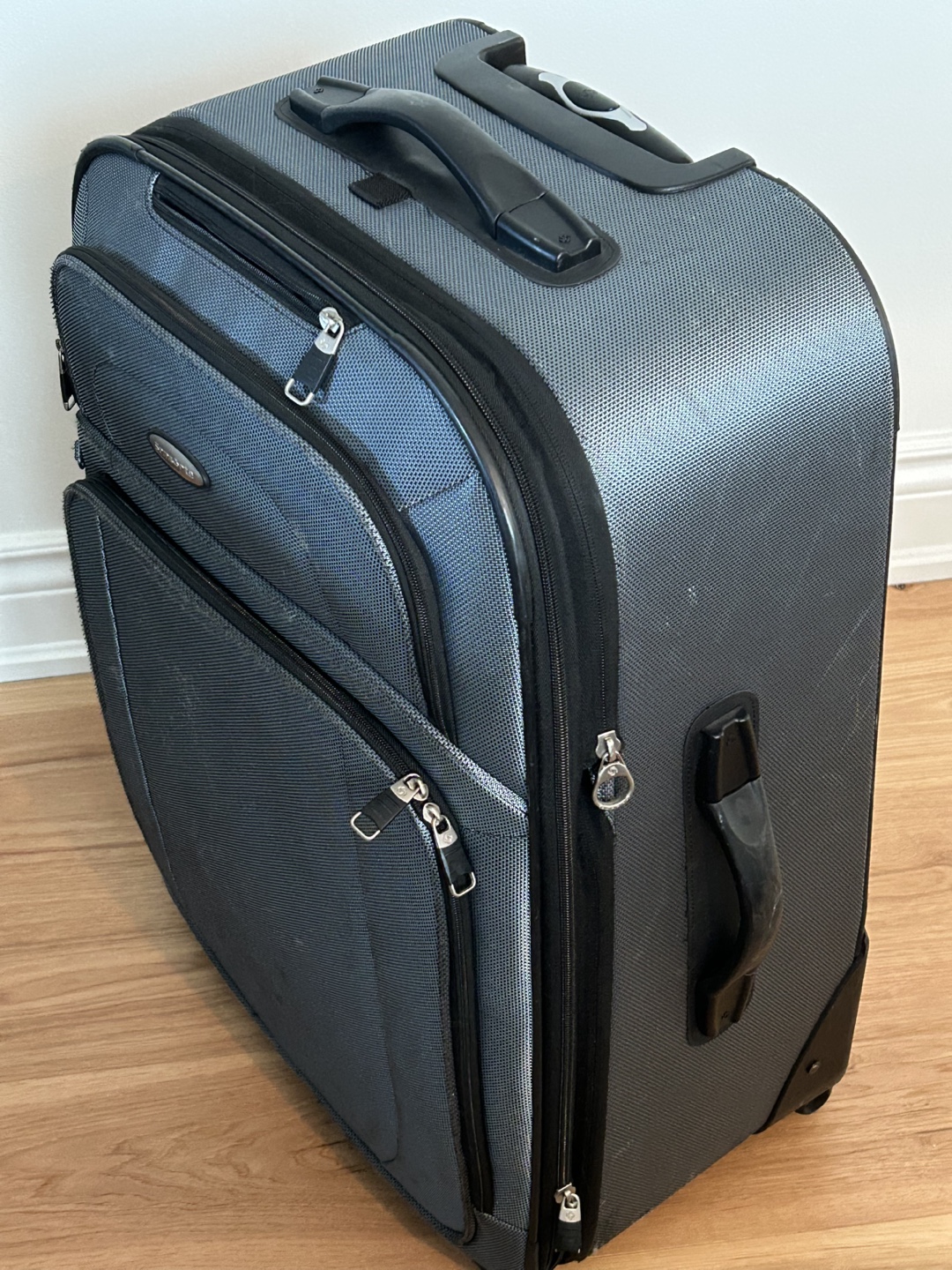Luggage - photo 5