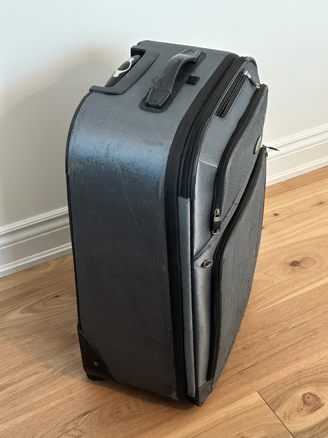Luggage - photo 3