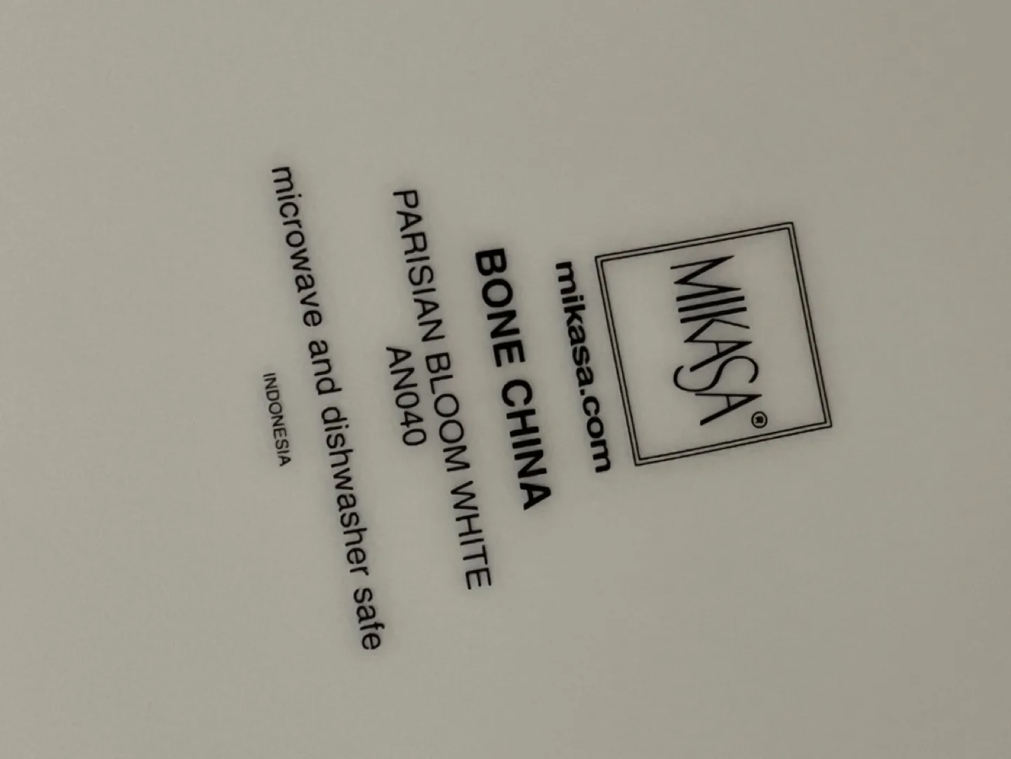 Mikasa Parisian Bloom White Square Platter image indicator(2)