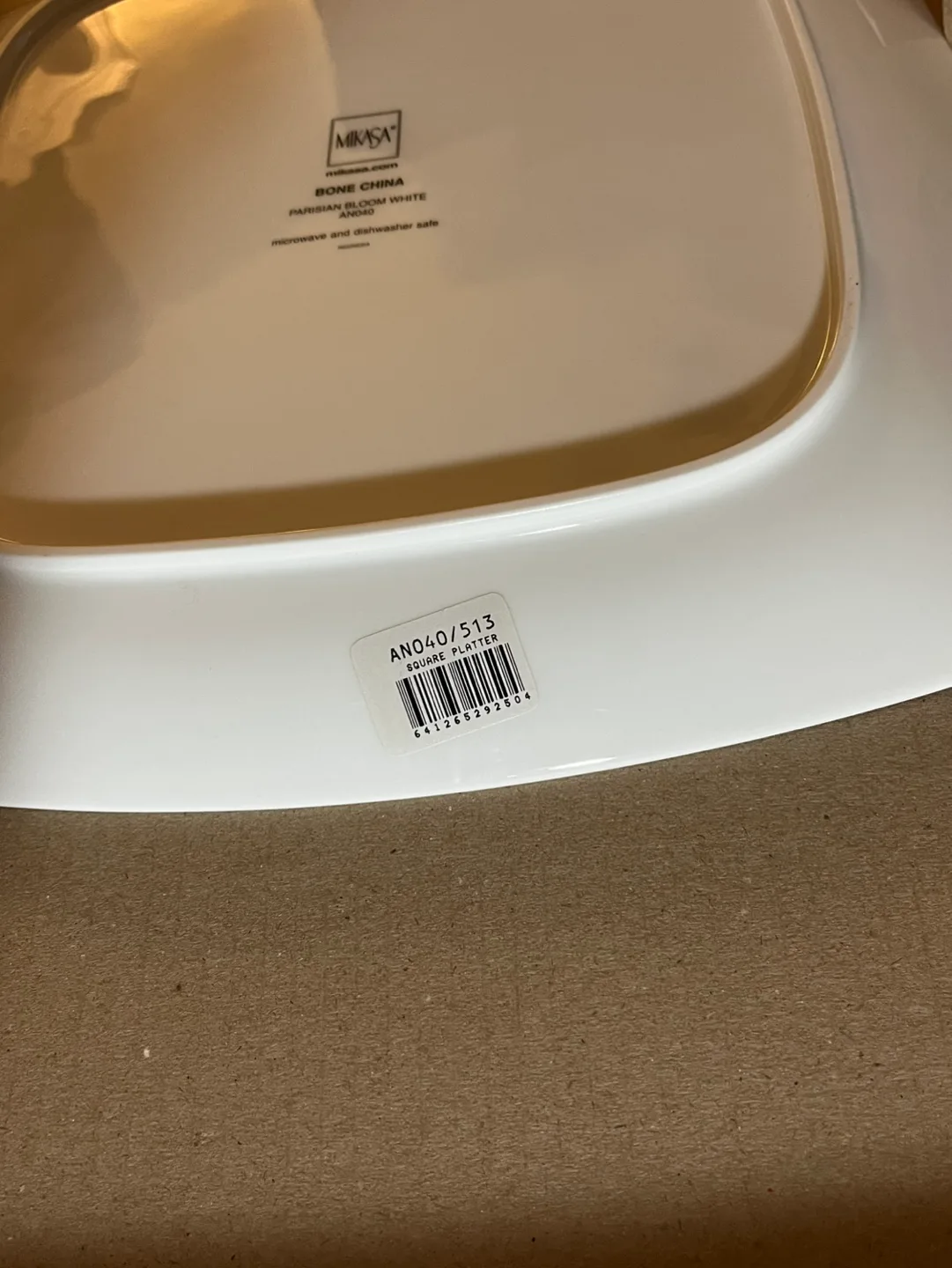 Mikasa Parisian Bloom White Square Platter image indicator(3)