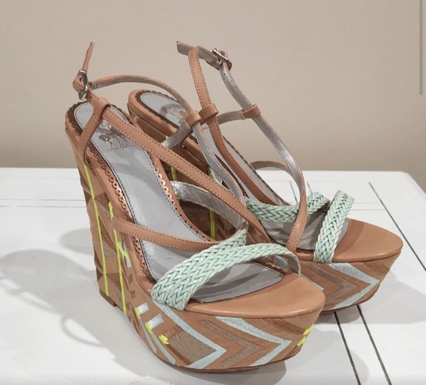 Circus by Sam Edelman Women's Tan Wedges image indicator(3)