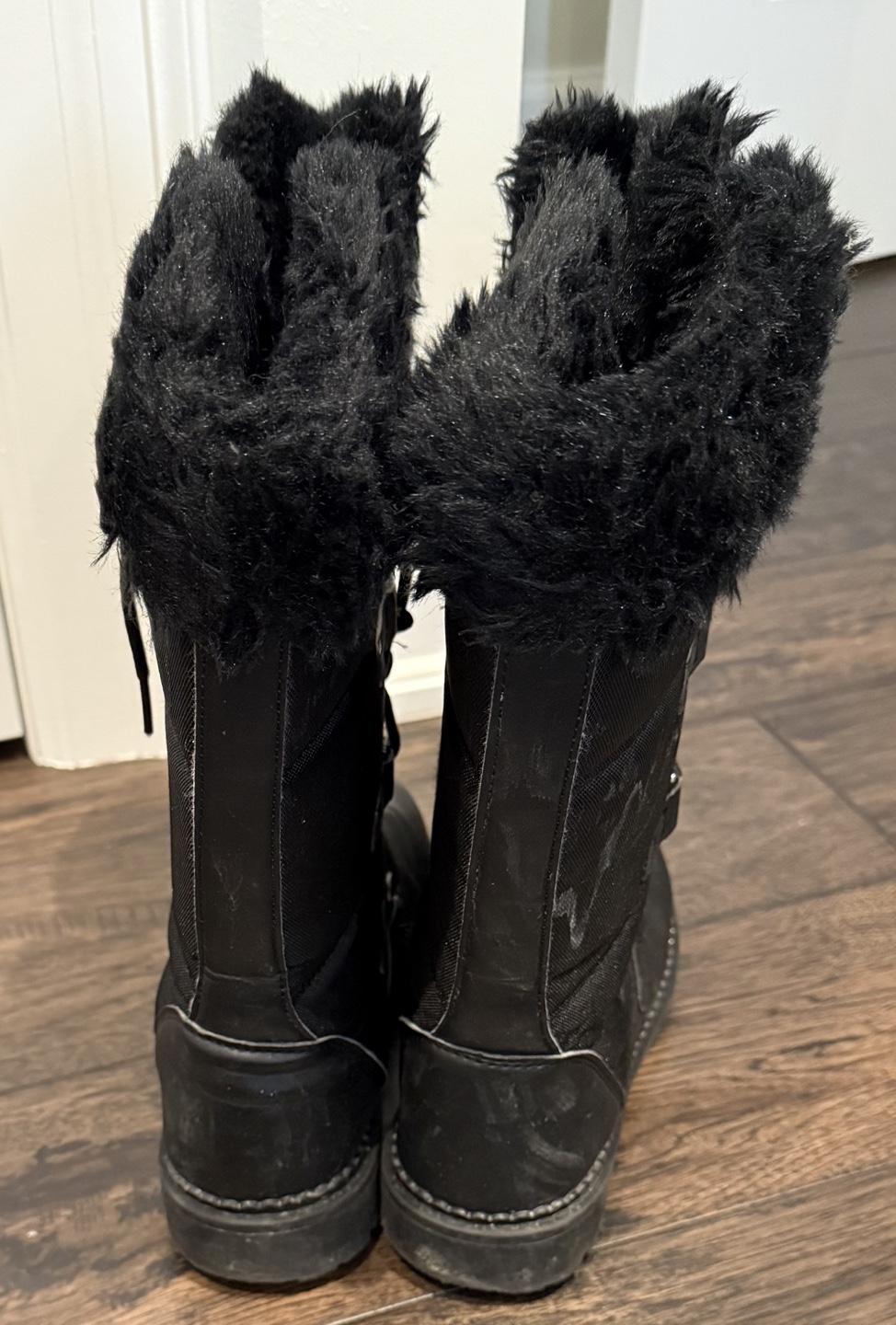 Women's Black Winter Boots Size 8 - photo 3