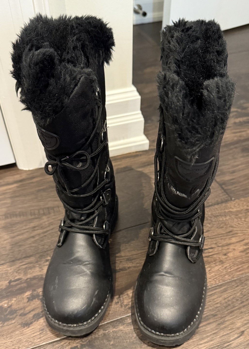 Women's Black Winter Boots Size 8