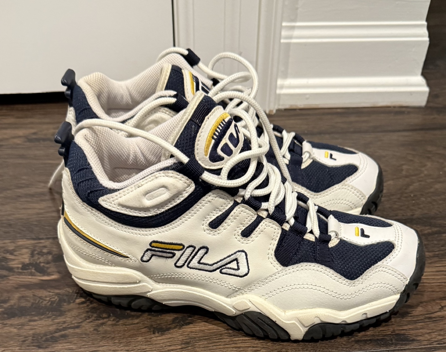 Fila Disruptor Sneakers - Size 8.5 - photo 2
