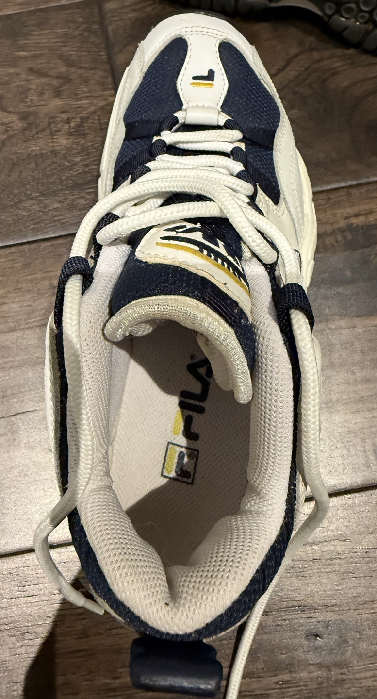 Fila Disruptor Sneakers - Size 8.5 - photo 5