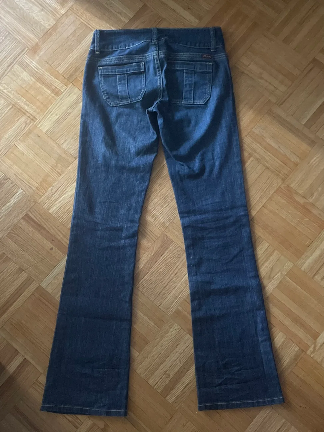 HKP Collections Bootcut Jeans Size 28 image indicator(4)