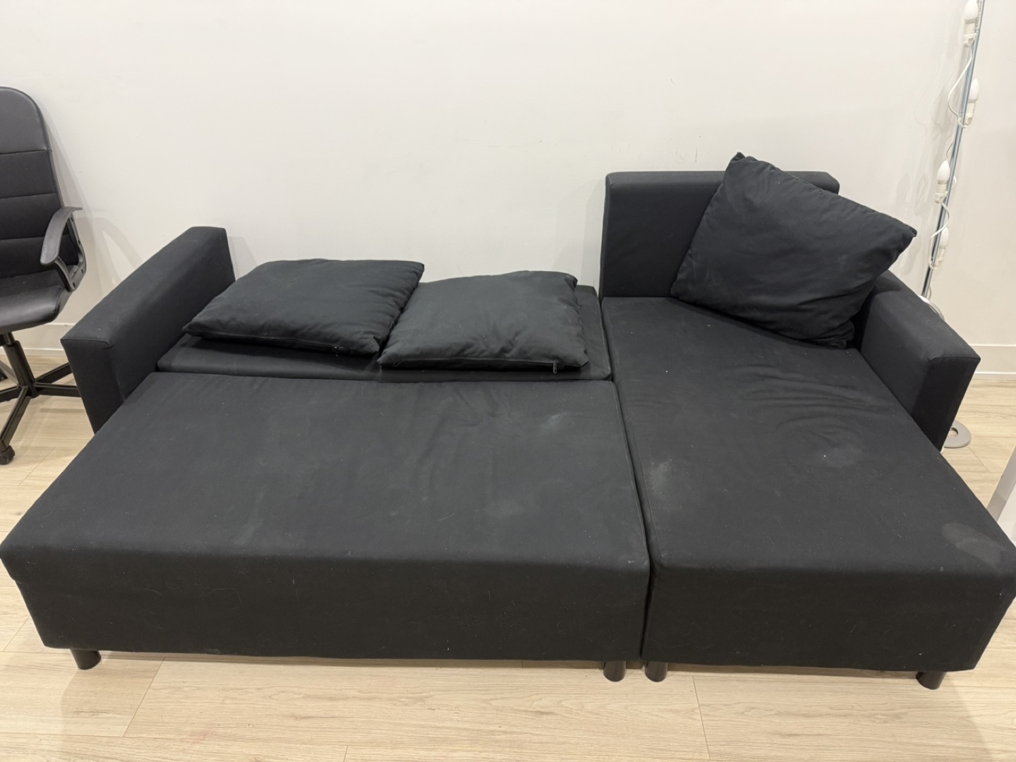 Black L-Shaped Sectional Couch/Sofa - photo 2