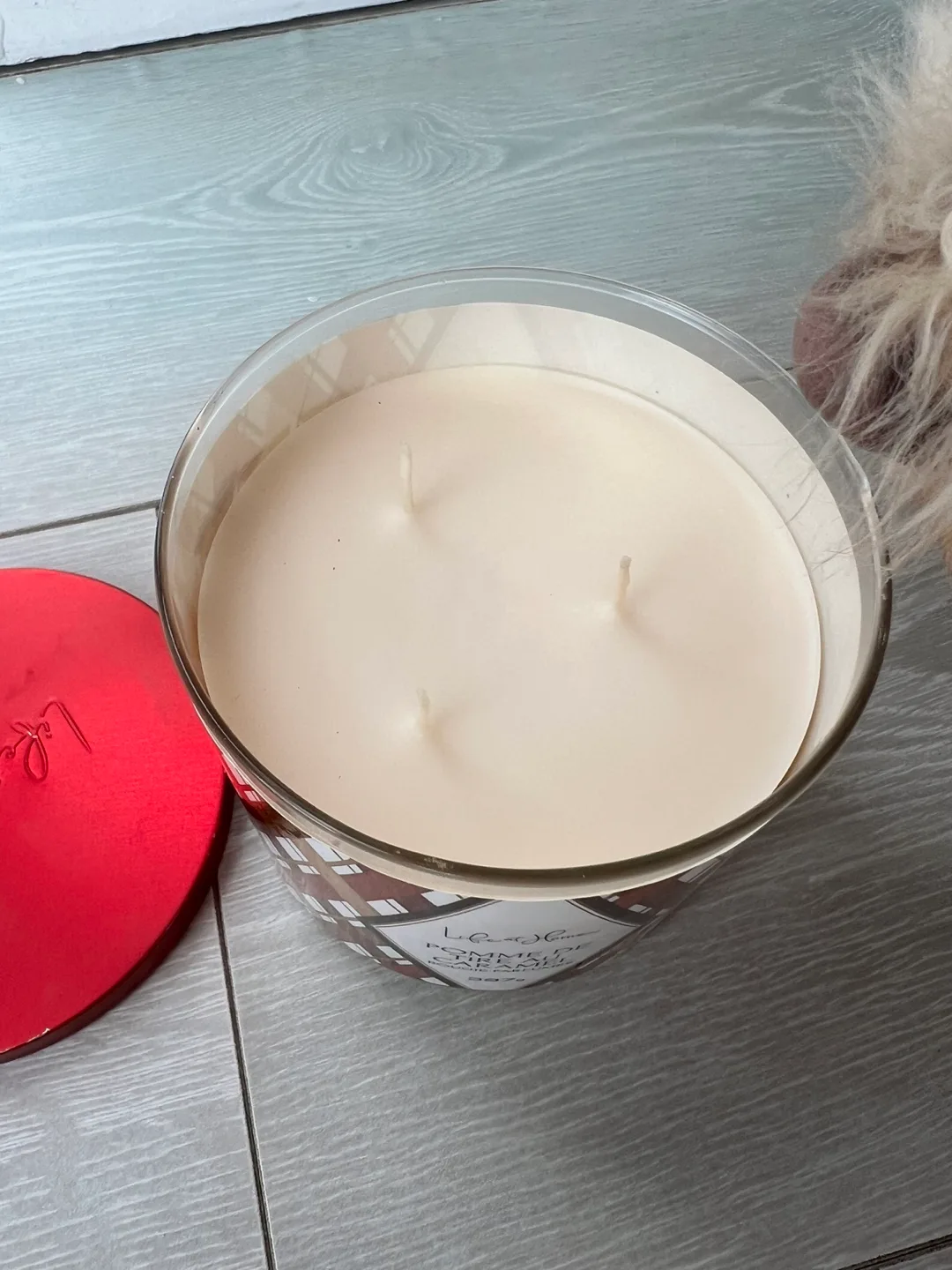 Life at Home 3-Wick Candle - Pomme de Tire au Caramel image indicator(2)