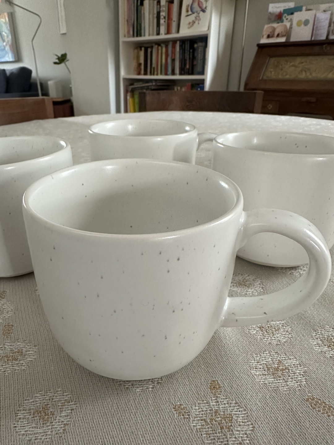 Set of Four FABLE Mugs - photo 2