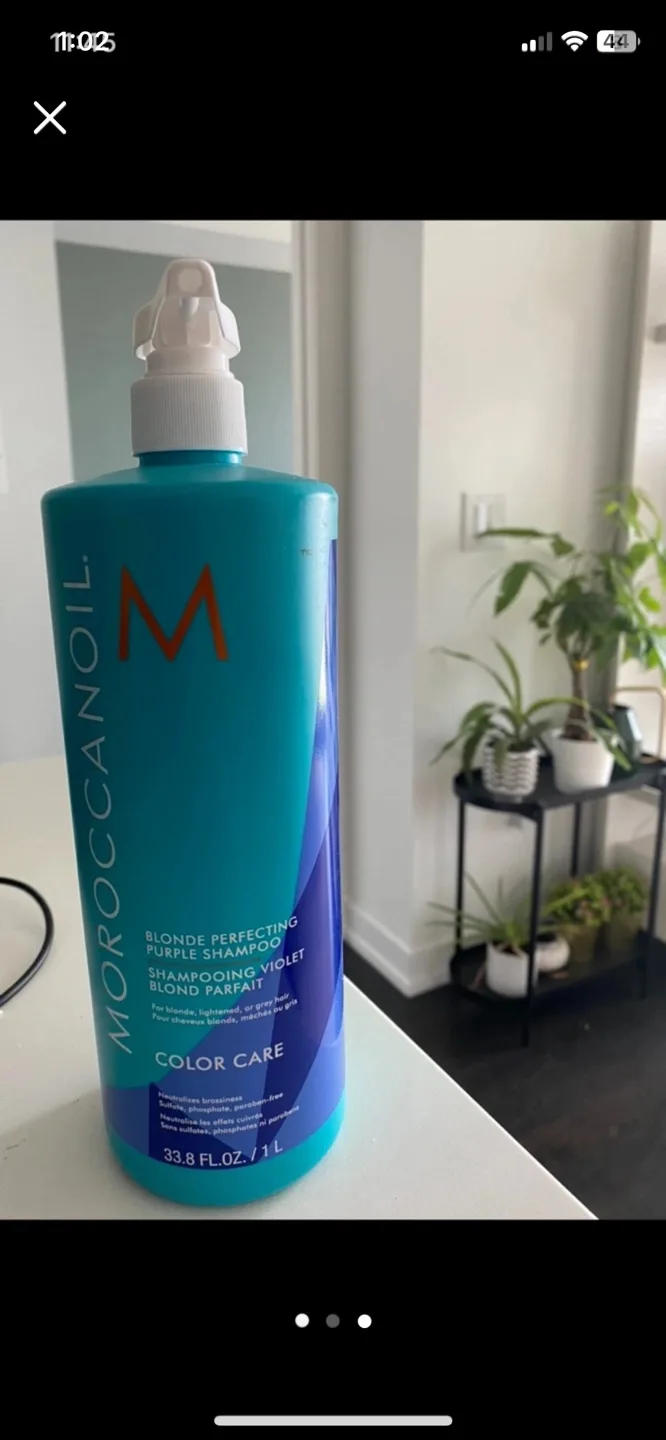 Moroccanoil Blonde Perfecting Purple Shampoo 1L image indicator(3)