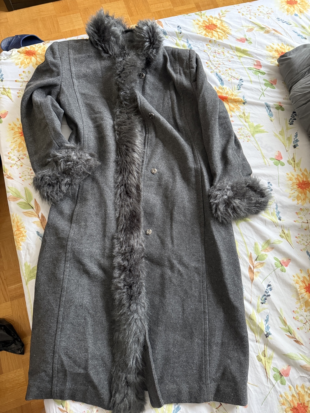Gilani Women's Long Grey Winter Coat Size 18