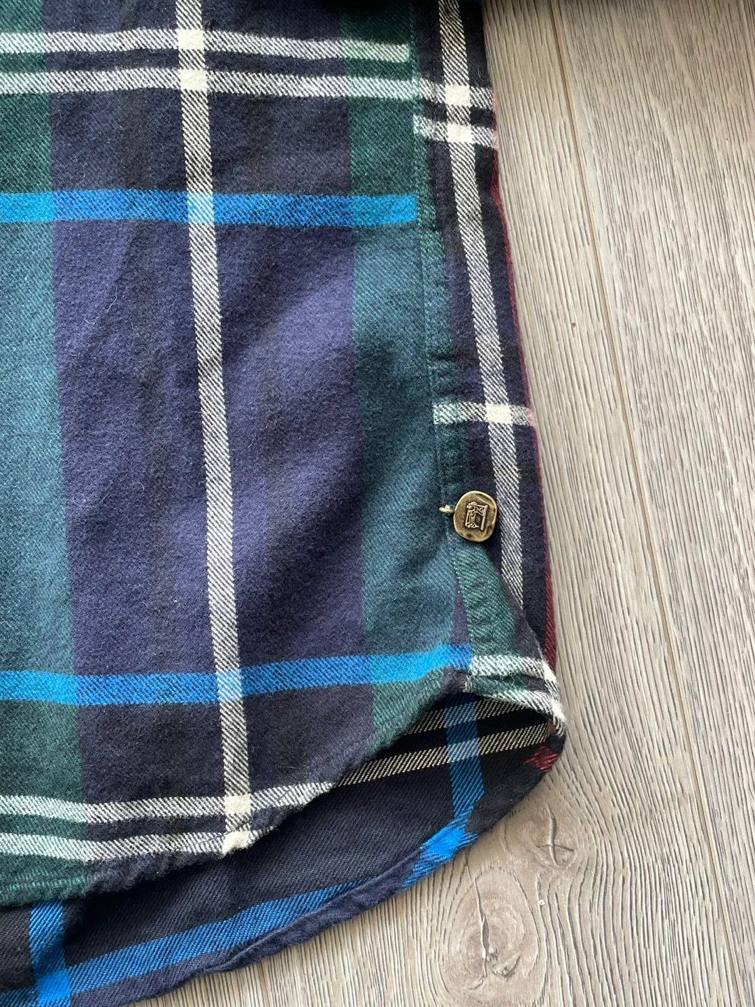 Great gift! Tag On: New Scotch and Soda Plaid Long-Sleeve Shirt image indicator(5)