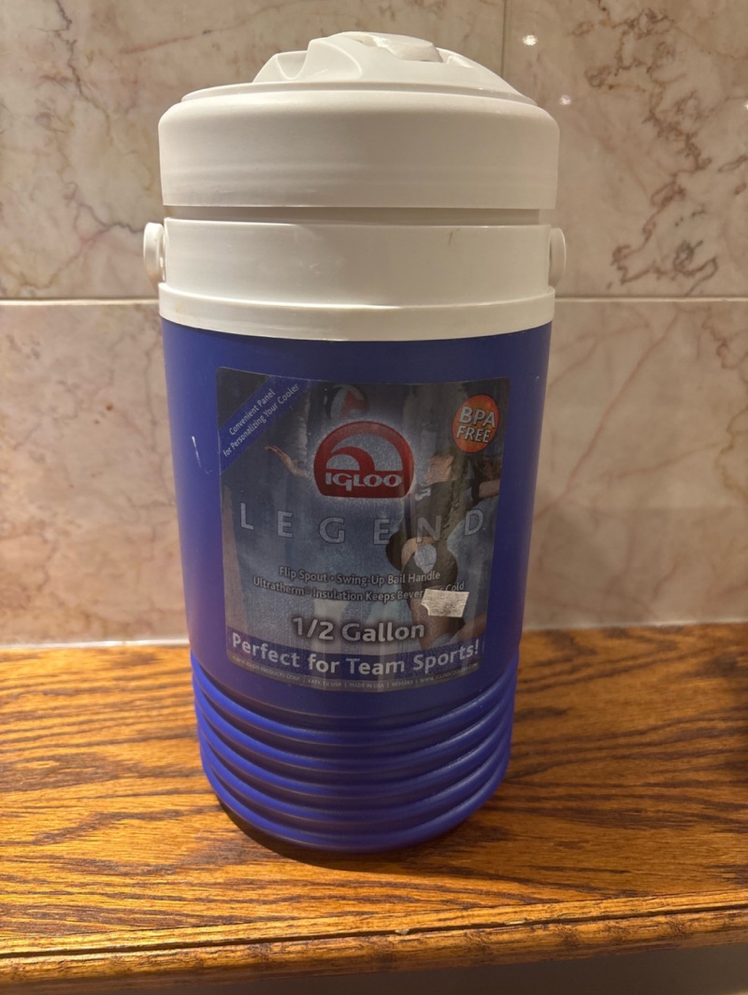 Igloo Legend 1/2 Gallon Sports Water Jug