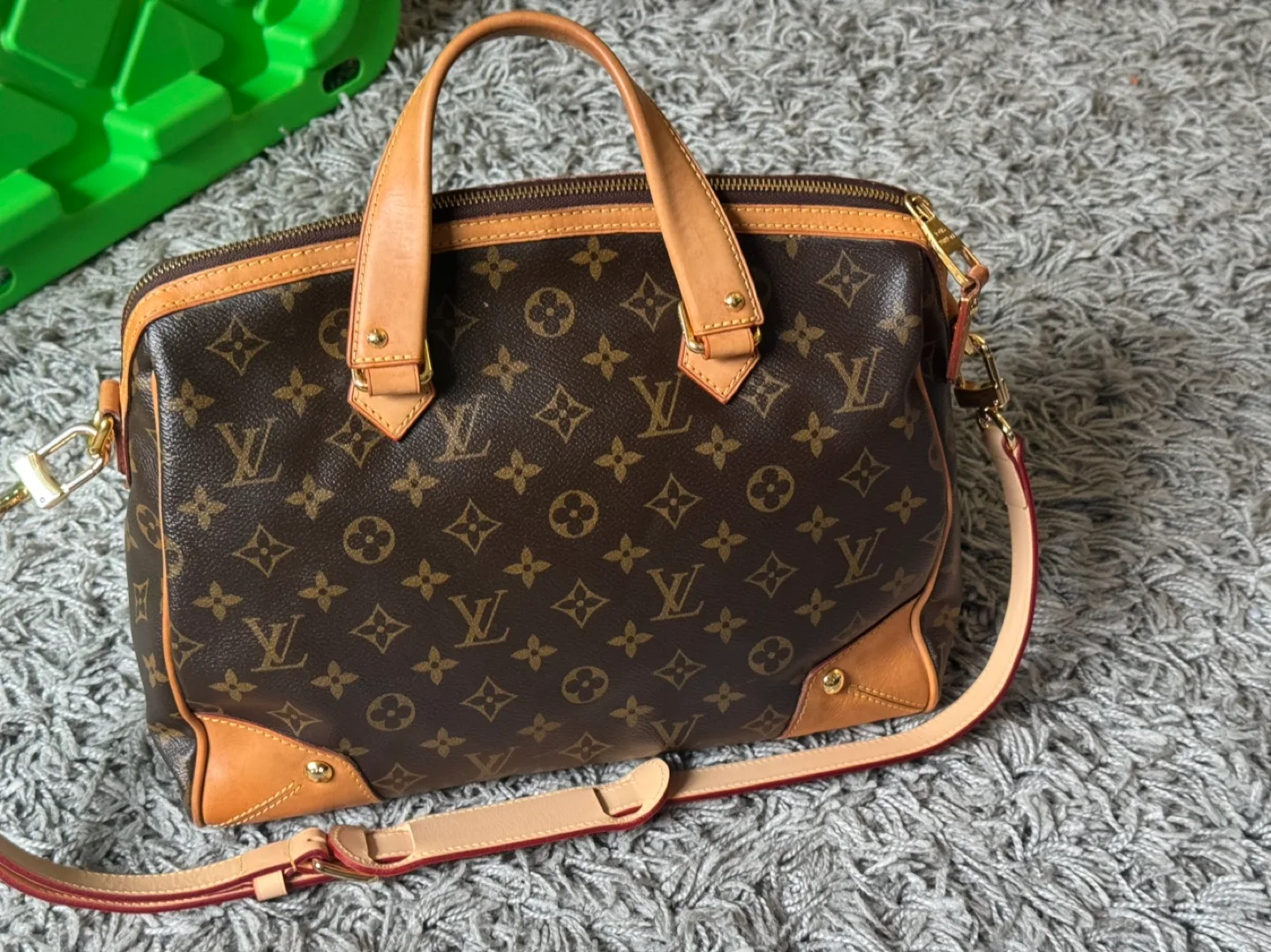 Authentic Louis Vuitton Retiro PM image indicator(4)