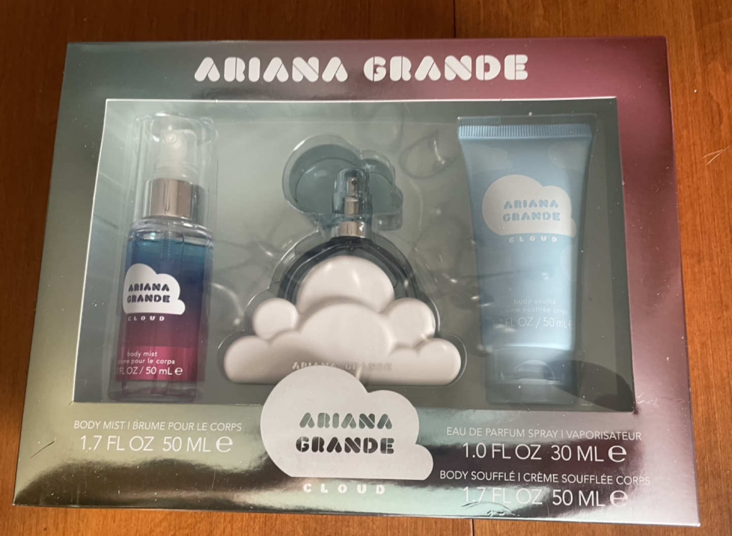 Ariana Grande Cloud Eau de Parfum Gift Set