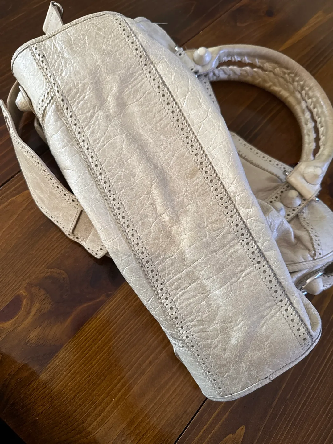 Balenciaga City Bag - Off-White Leather image indicator(7)