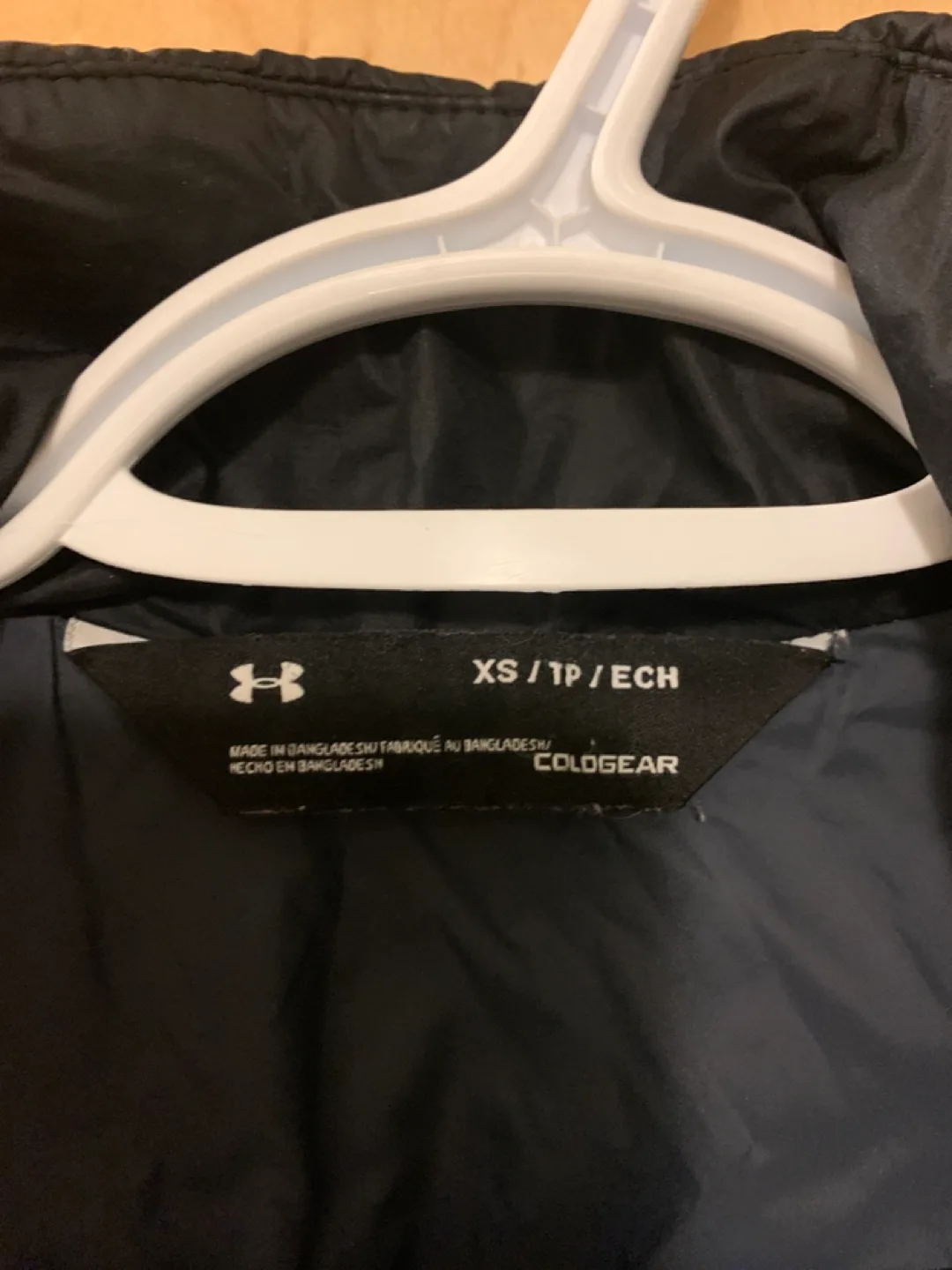 Under Armour ColdGear Hooded Puffer Jacket - Size XS image indicator(2)