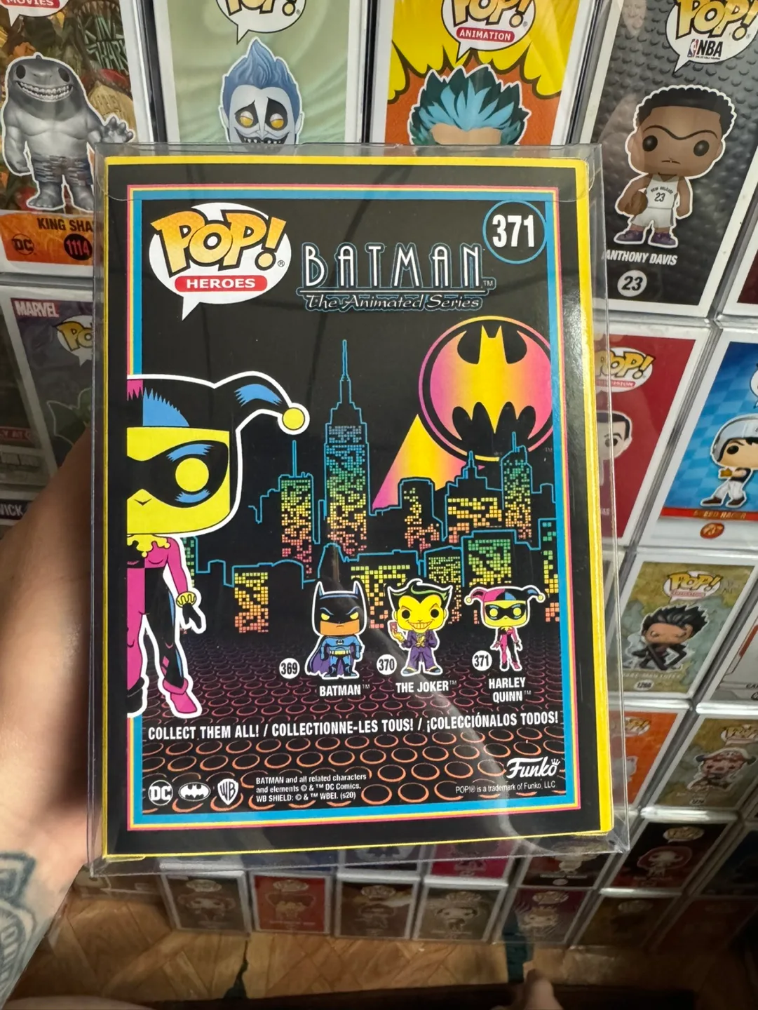 Harley Quinn Pop! Vinyl Figure #371 Batman Animated Series image indicator(3)