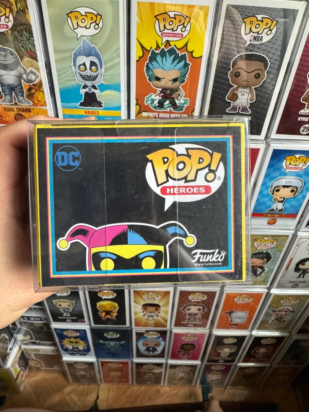 Harley Quinn Pop! Vinyl Figure #371 Batman Animated Series image indicator(5)