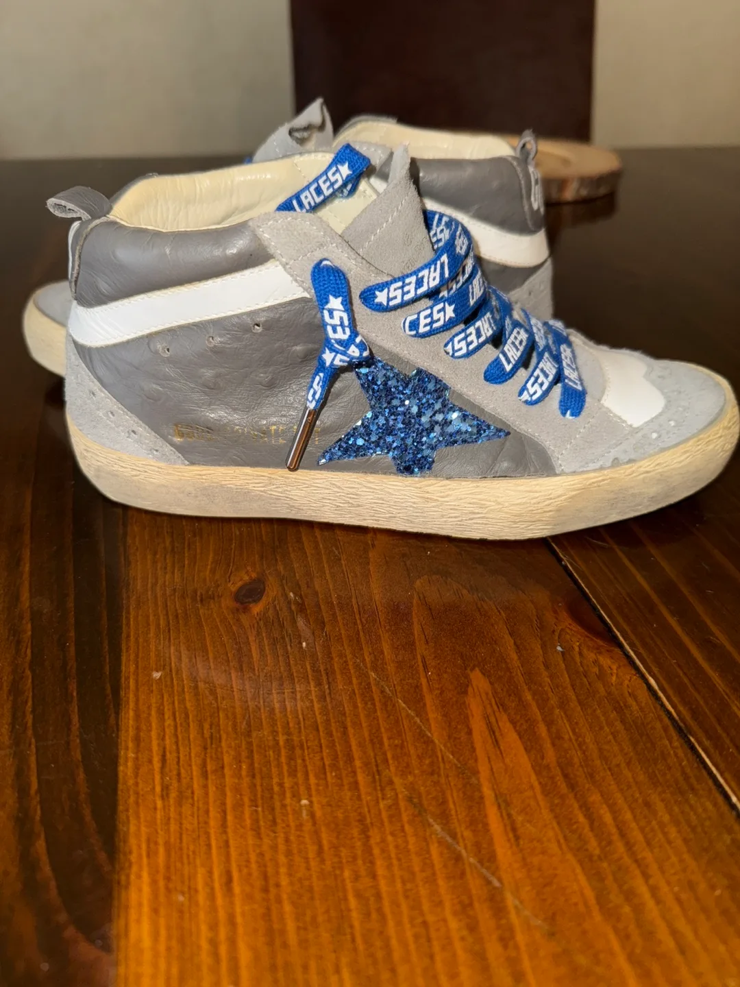 Golden Goose Mid-Top Sneakers - Grey Suede with Blue Laces image indicator(3)