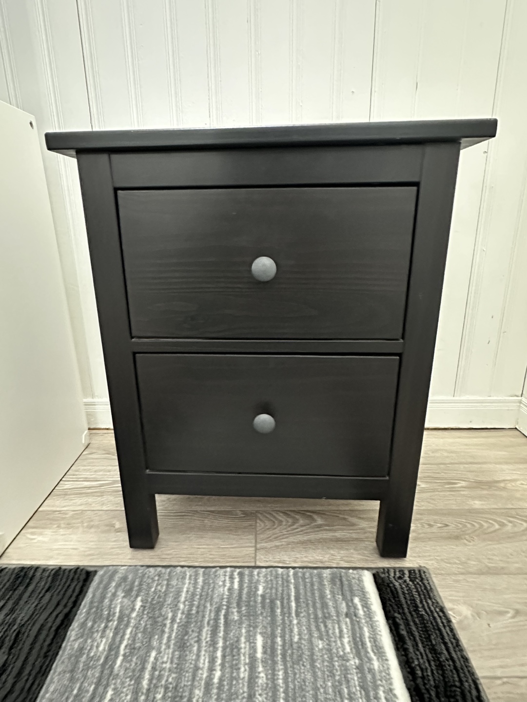 IKEA HEMNES 2-Drawer Nightstand