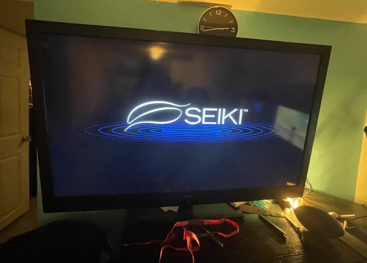 Large Flat Screen TV image indicator(3)