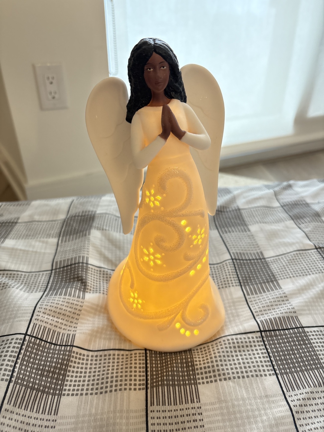 Light-up Praying Angel Figurine