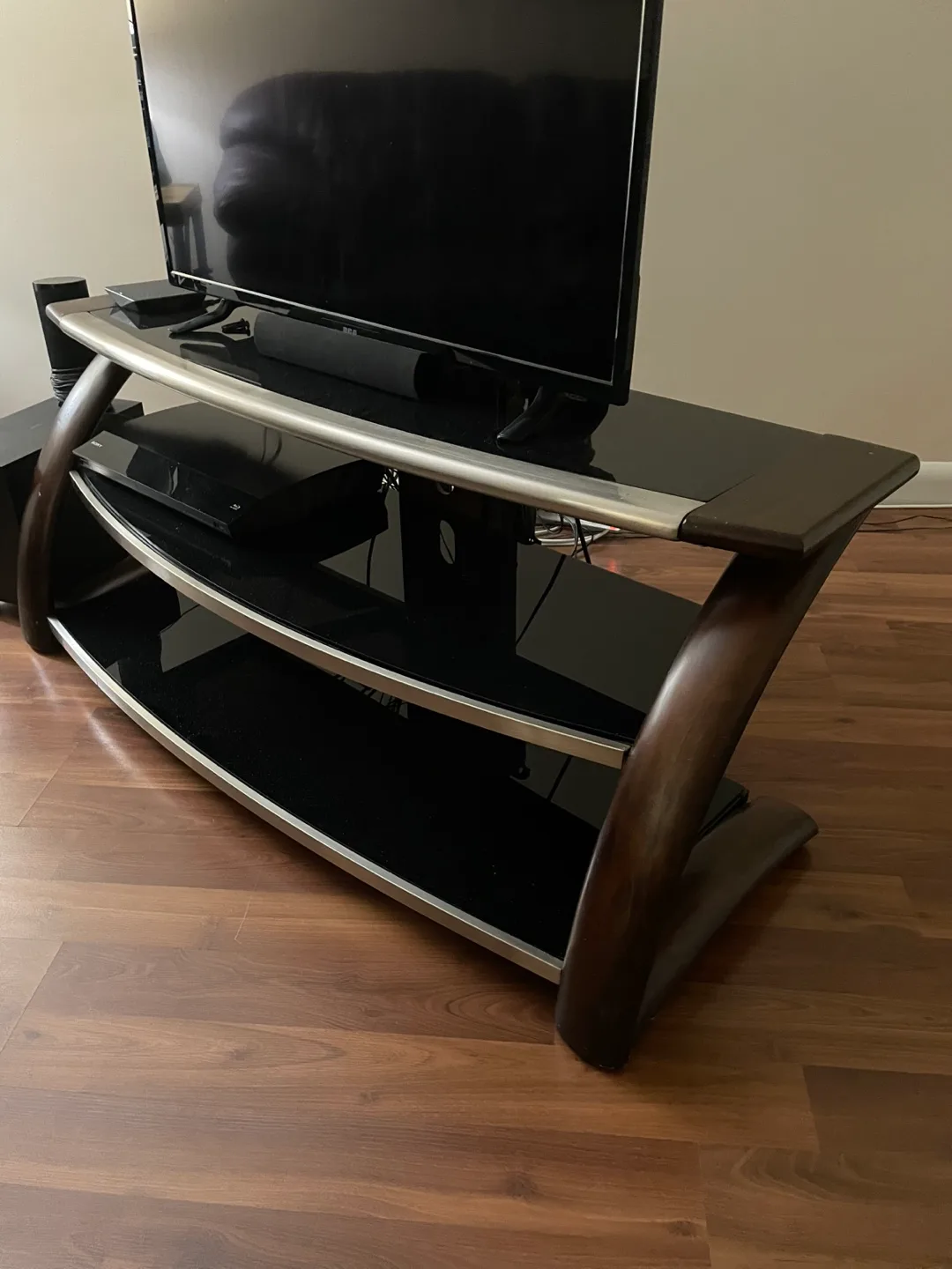 Solid wooden tv stand image indicator(2)