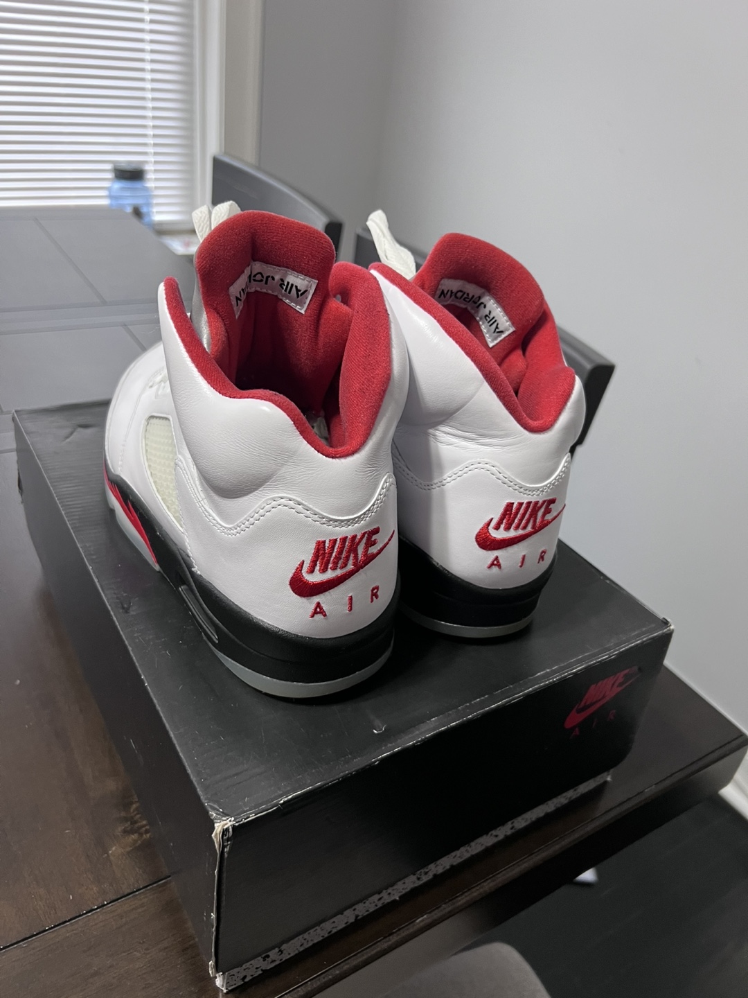 Air Jordan 5 Retro 'Fire Red'