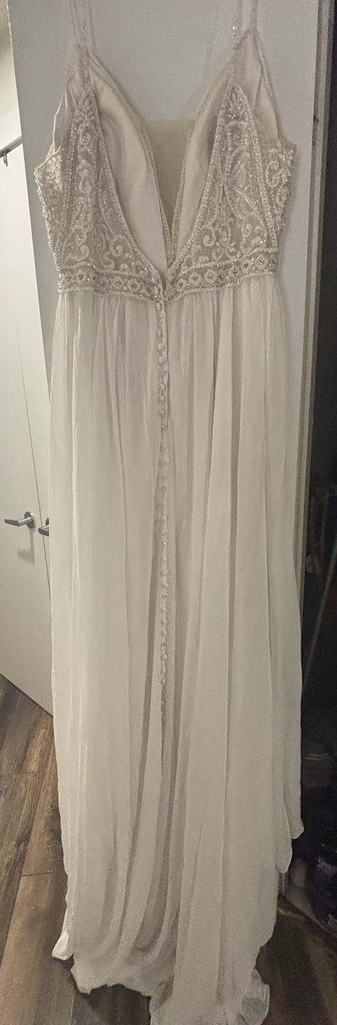 Beautiful Beaded Special Occasion Gown - photo 4