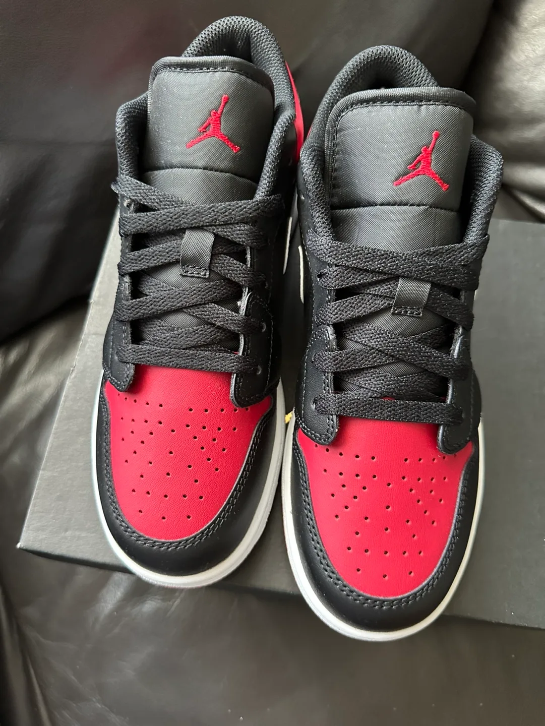 Jordan 1 Low Black Gym Red image indicator(3)