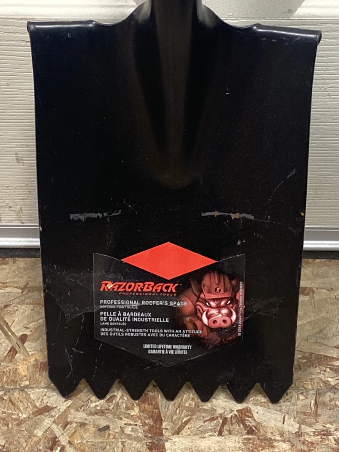 Razorback Professional Roofer's Spade image indicator(2)