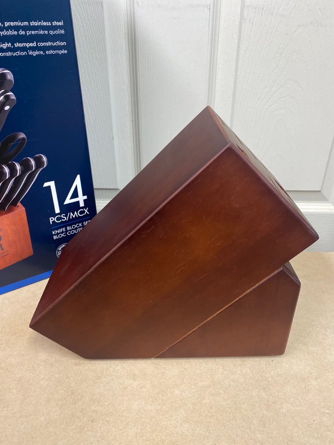 Henckels International Hardwood Knife Block image indicator(3)