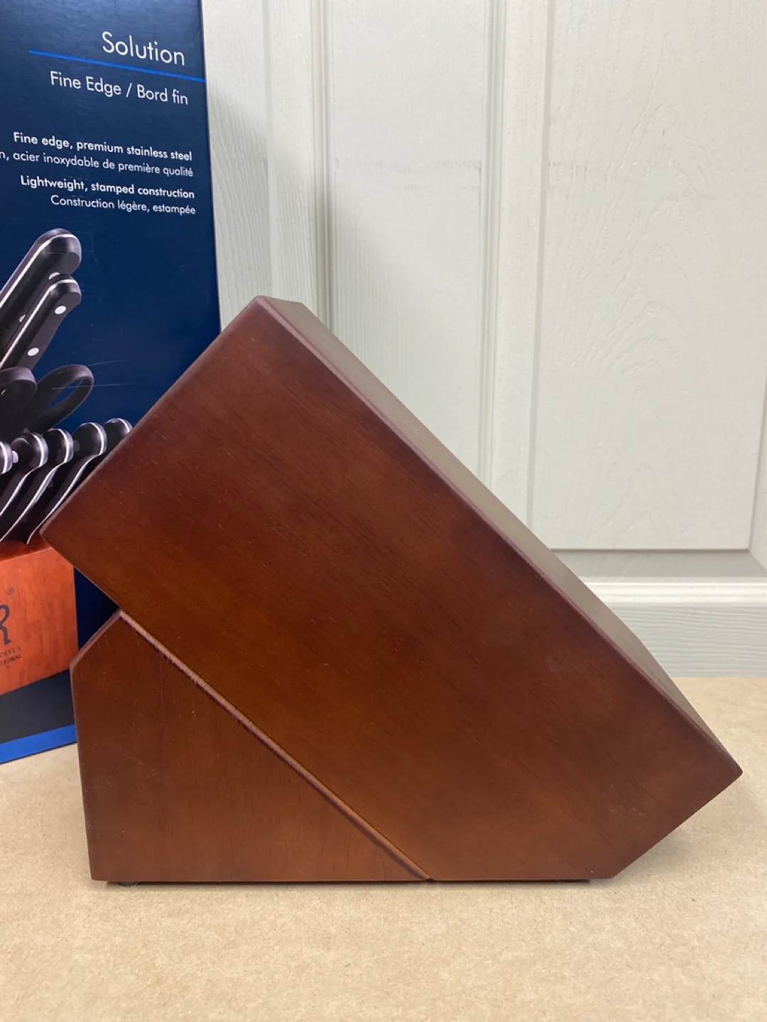 Henckels International Hardwood Knife Block image indicator(2)