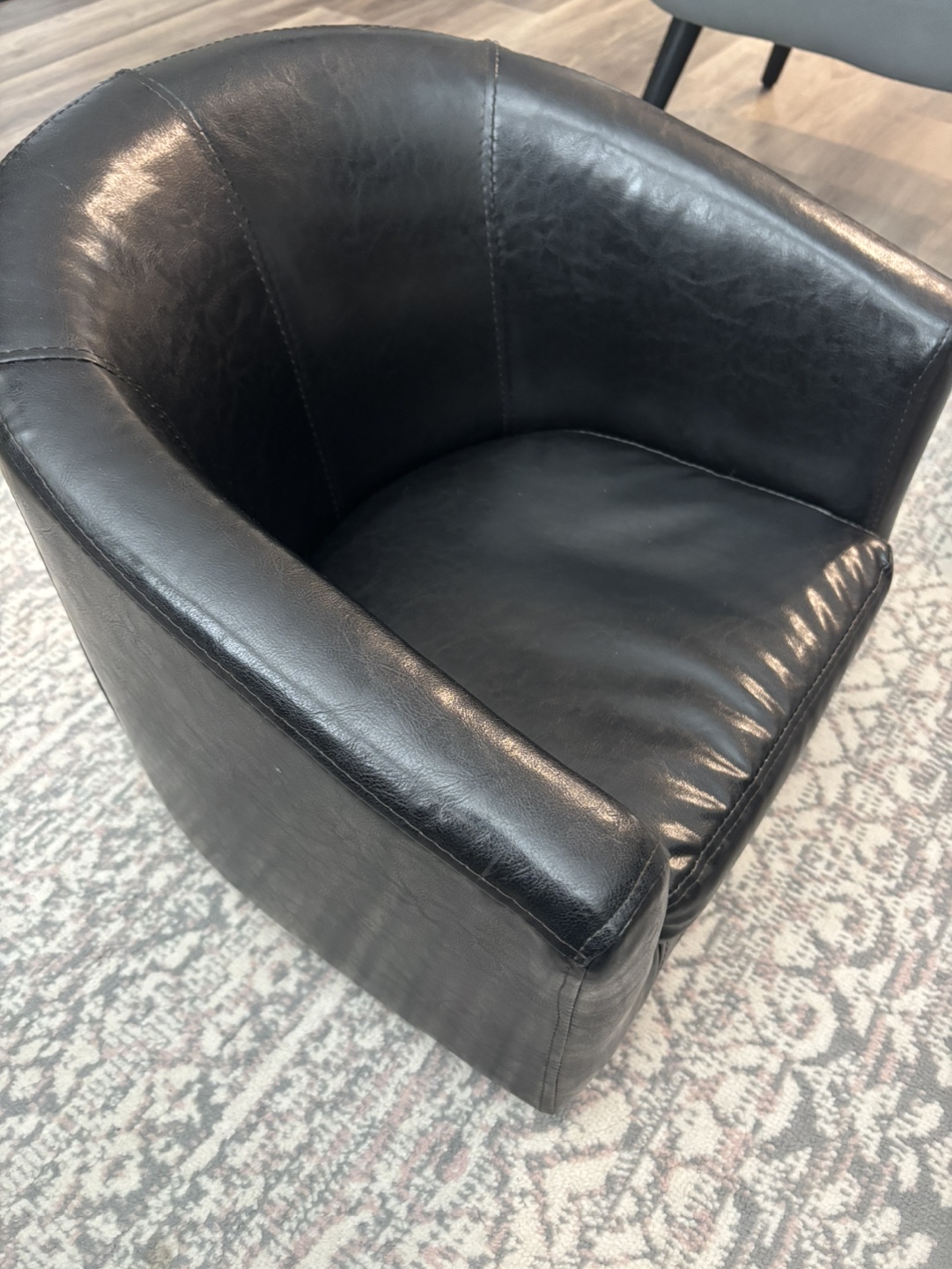 Toddler chair - photo 4