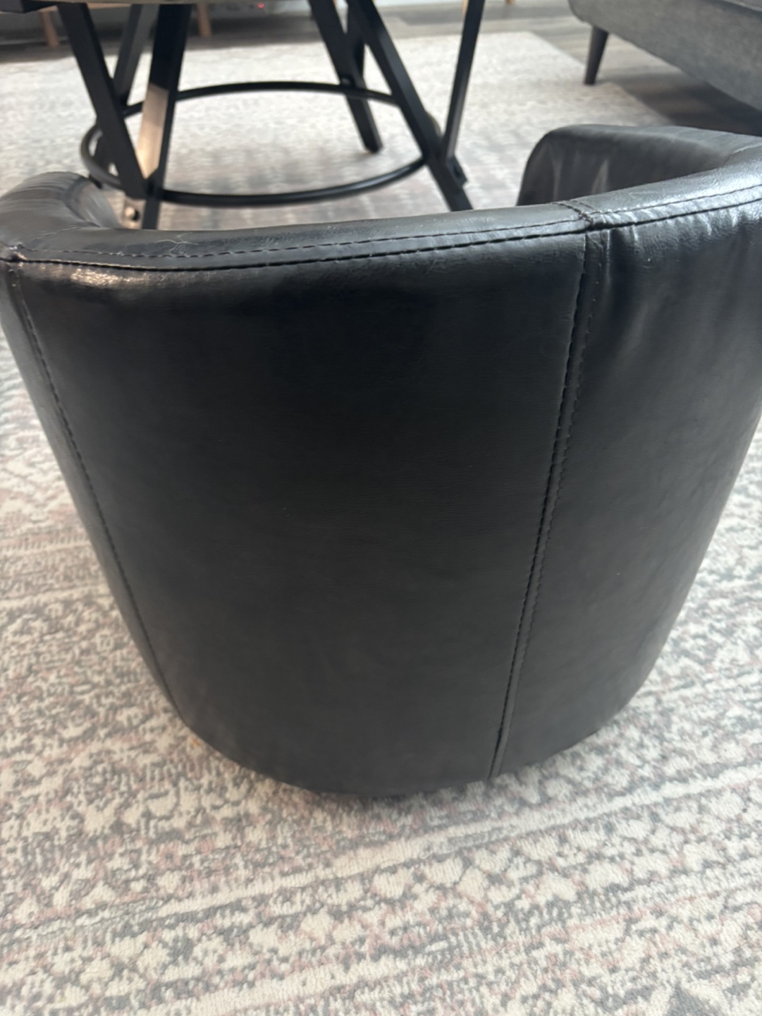 Toddler chair - photo 3