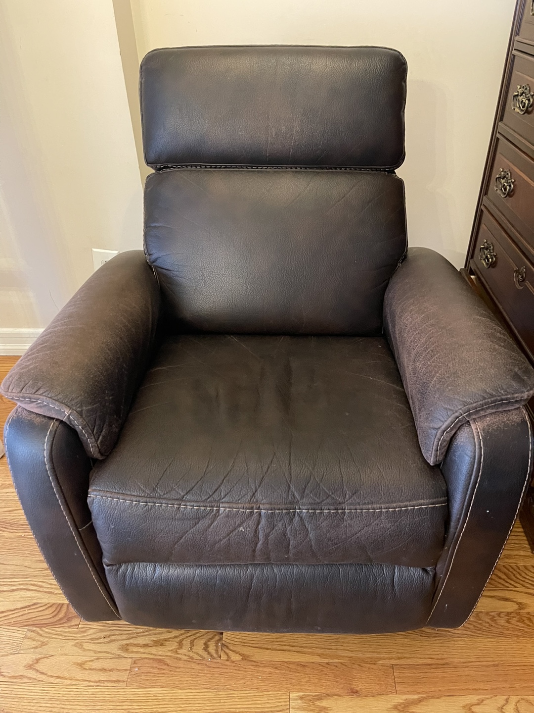 Brown Leather Recliner - photo 3