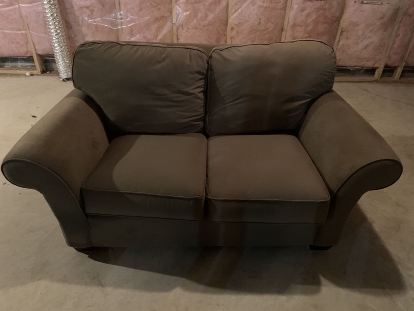 Loveseat (dark olive green)